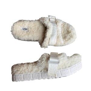 UGG - Fluffita Slide White Shearling Platform Sandals Sz 9